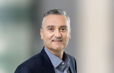 stuart macfarlane 475x306 100